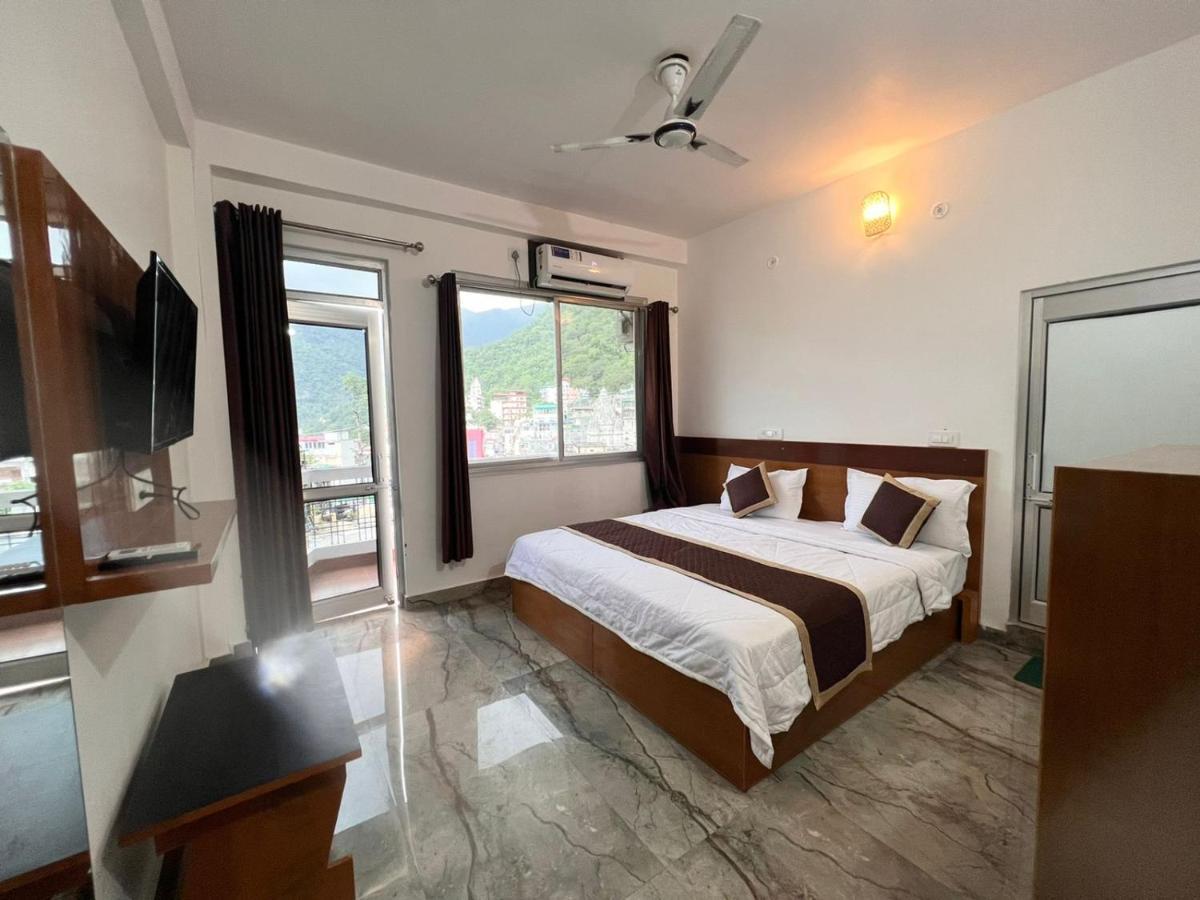 Hotel Manikut Rishīkesh Buitenkant foto