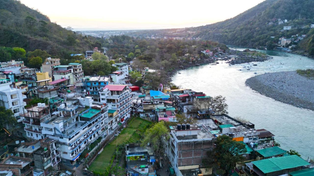Hotel Manikut Rishīkesh Buitenkant foto
