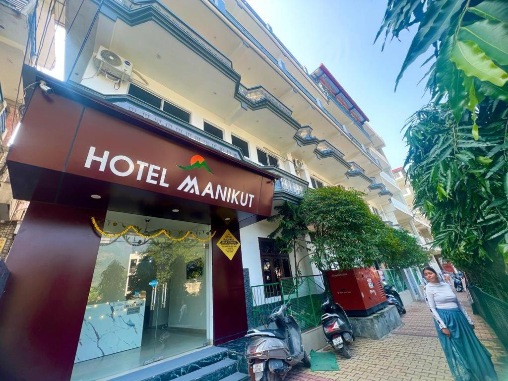 Hotel Manikut Rishīkesh Buitenkant foto