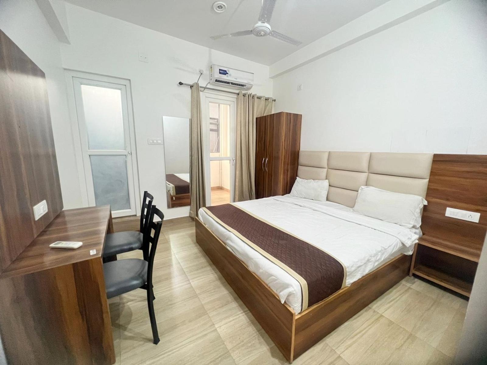 Hotel Manikut Rishīkesh Buitenkant foto