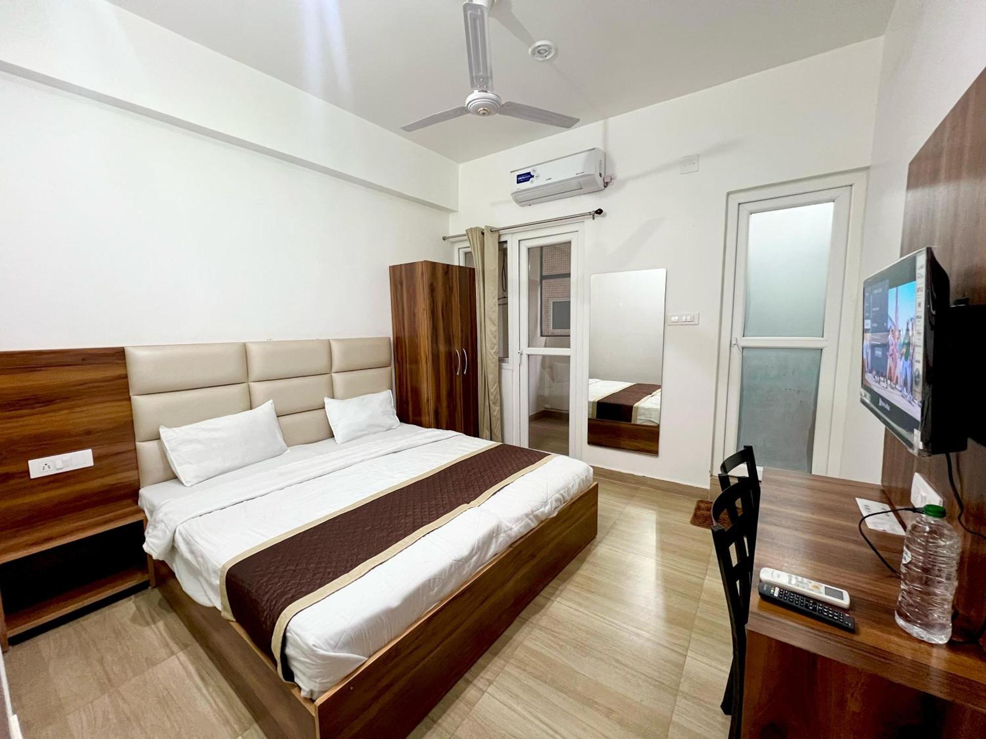 Hotel Manikut Rishīkesh Buitenkant foto